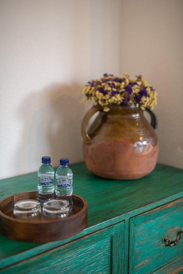 Barbara'S Boutique Hostel Antigua Екстер'єр фото