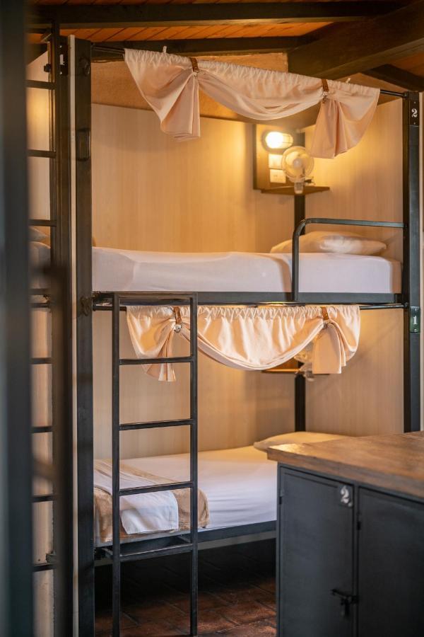 Barbara'S Boutique Hostel Antigua Екстер'єр фото