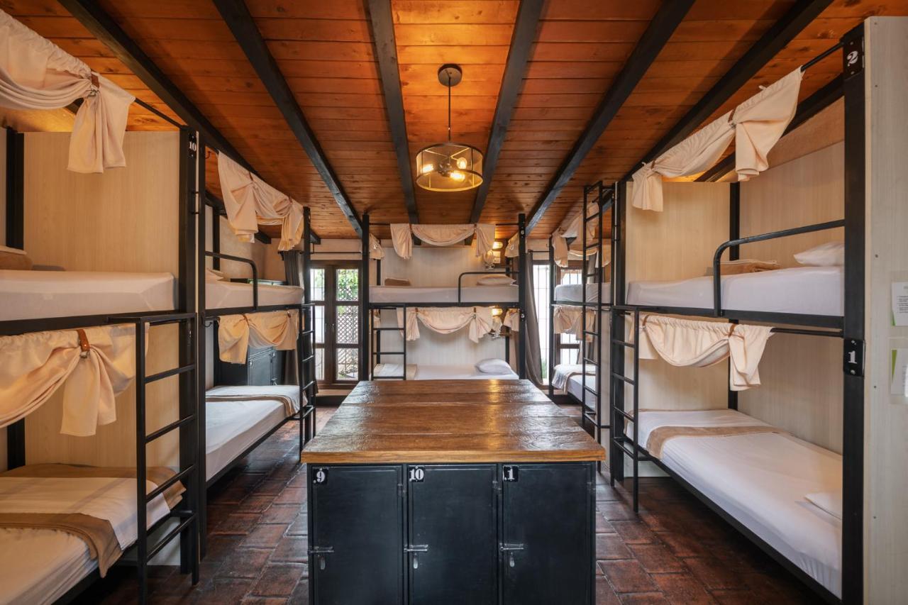 Barbara'S Boutique Hostel Antigua Екстер'єр фото