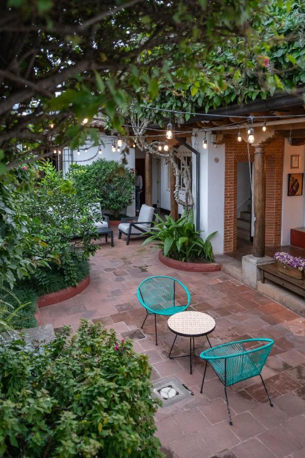 Barbara'S Boutique Hostel Antigua Екстер'єр фото
