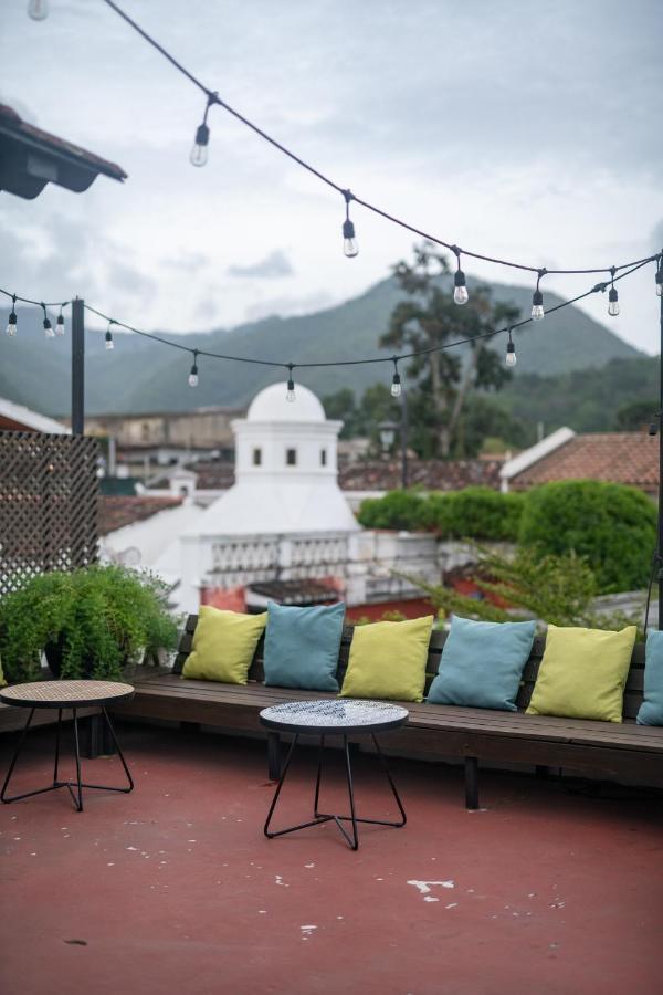Barbara'S Boutique Hostel Antigua Екстер'єр фото
