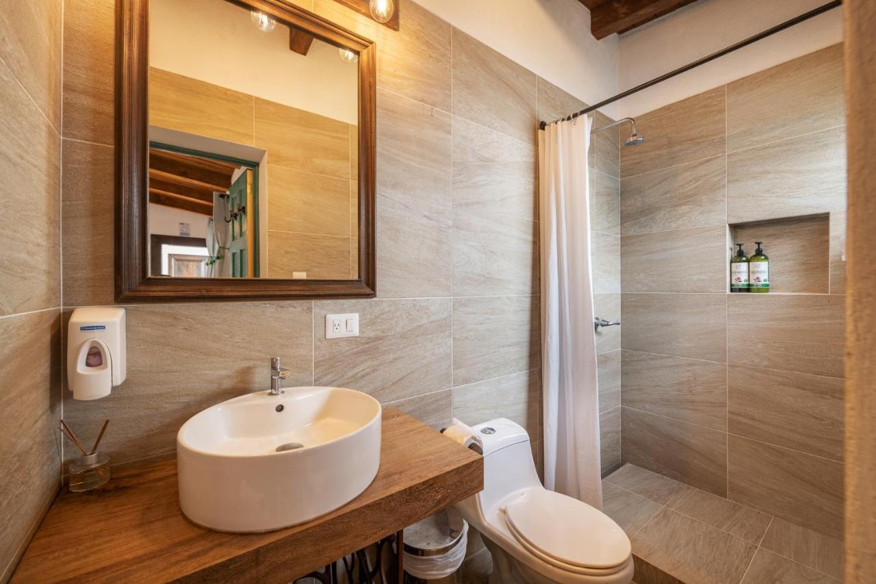 Barbara'S Boutique Hostel Antigua Екстер'єр фото